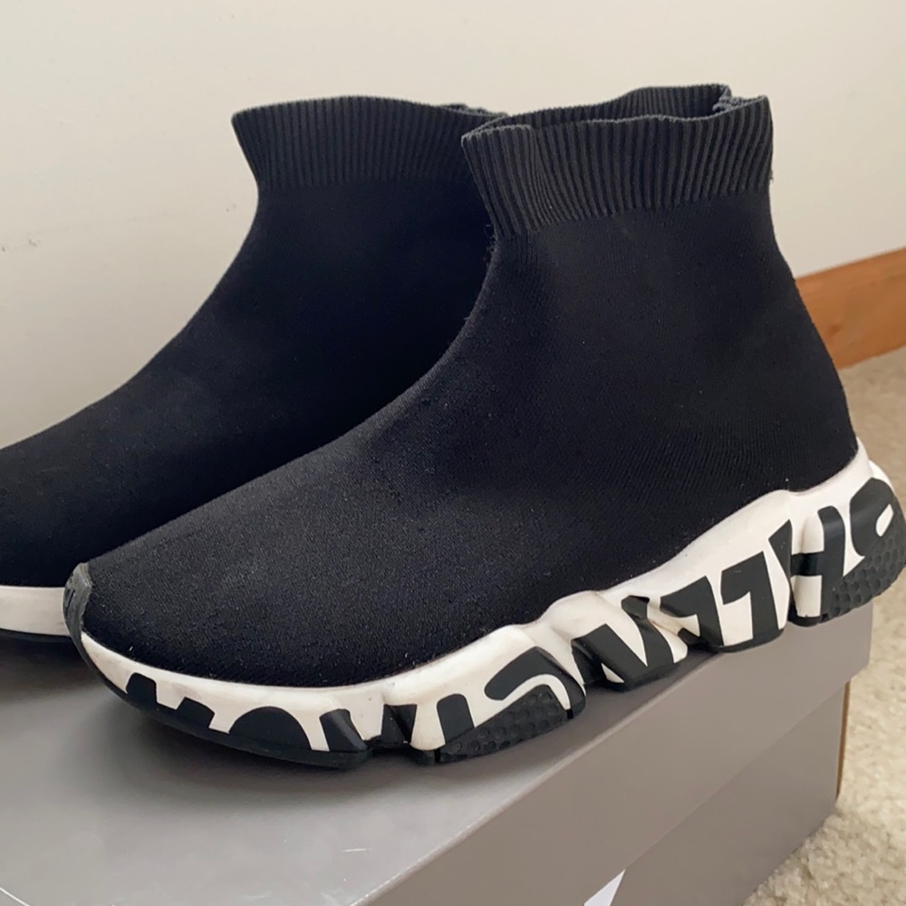Women sneakers/LIKE NEW/with original box&dust bag